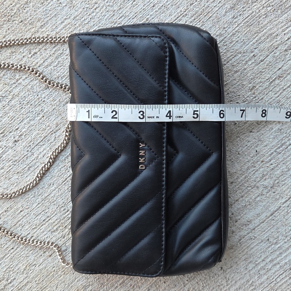 DKNY Chain Shoulder Handbag